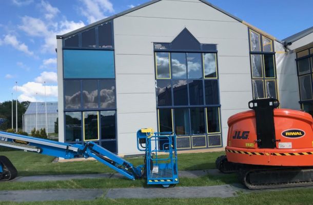 Coating frames and panels Dekker Chrysanten